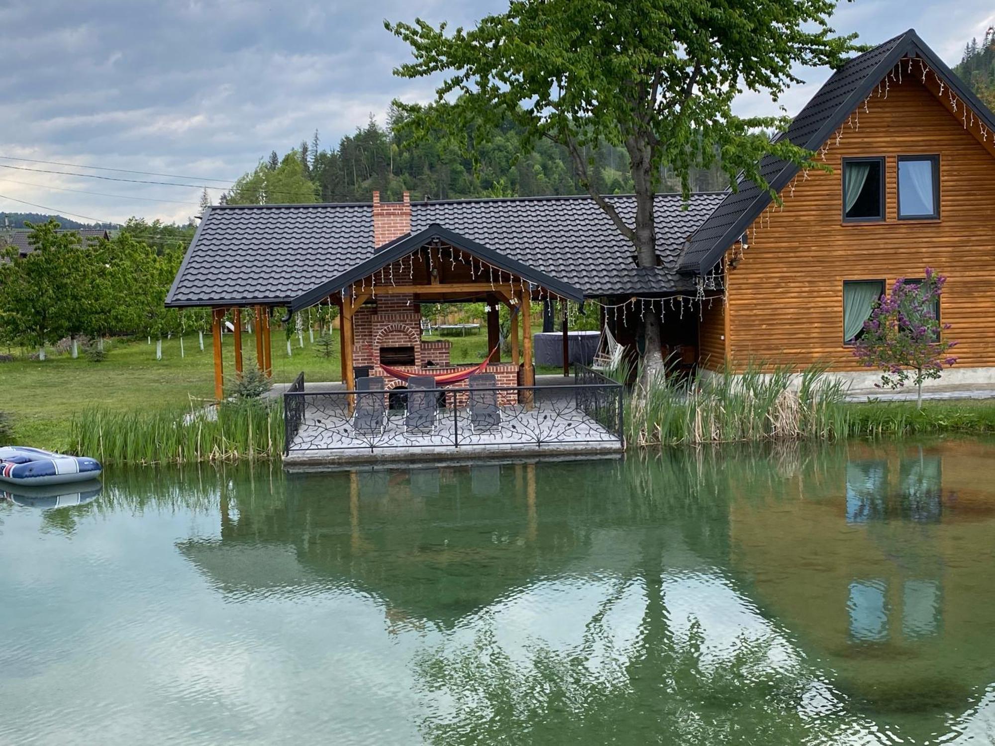 Moonlake Chalet Gainesti Exterior foto
